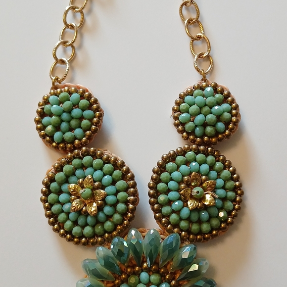 Sunburst Blue Green Gold Tone Floral Cluster Crystal Beaded Chain Necklace - Picture 4 of 15